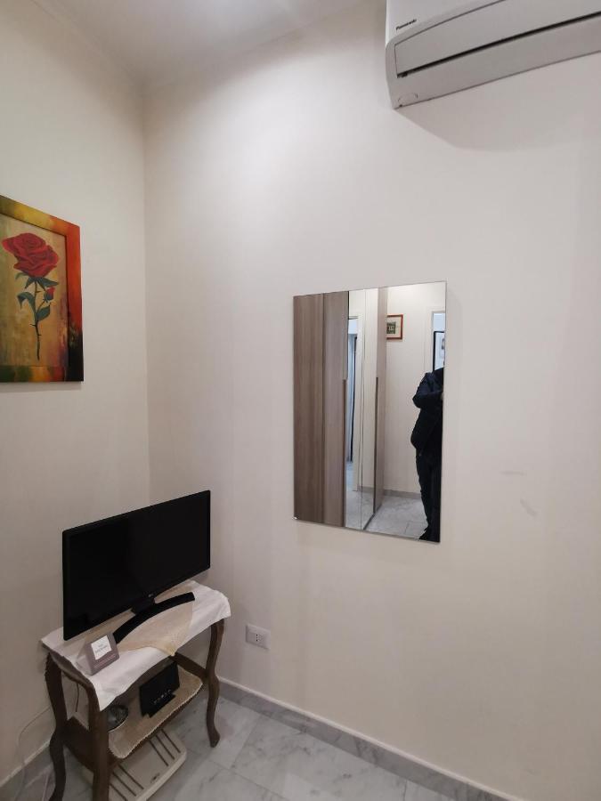 Apartment House 2018 Rom